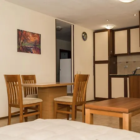Apartmanhotel Apart Sunny Victory Napospart
